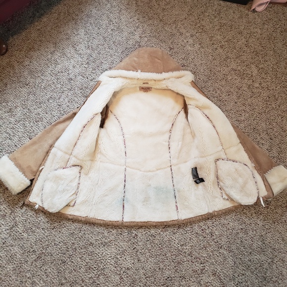 Wilsons Leather Coat - Picture 3 of 6